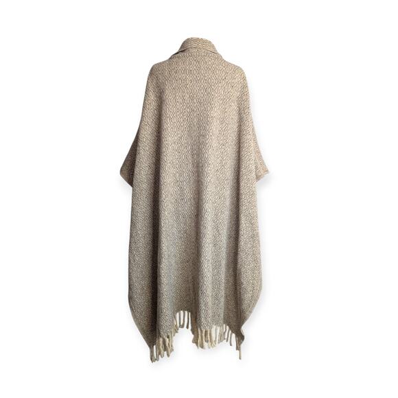 Vintage 60s 70s Molina Woven Wool Poncho ~ Taupe ~ Made in Mexico ~ fringed - Picture 2 of 6